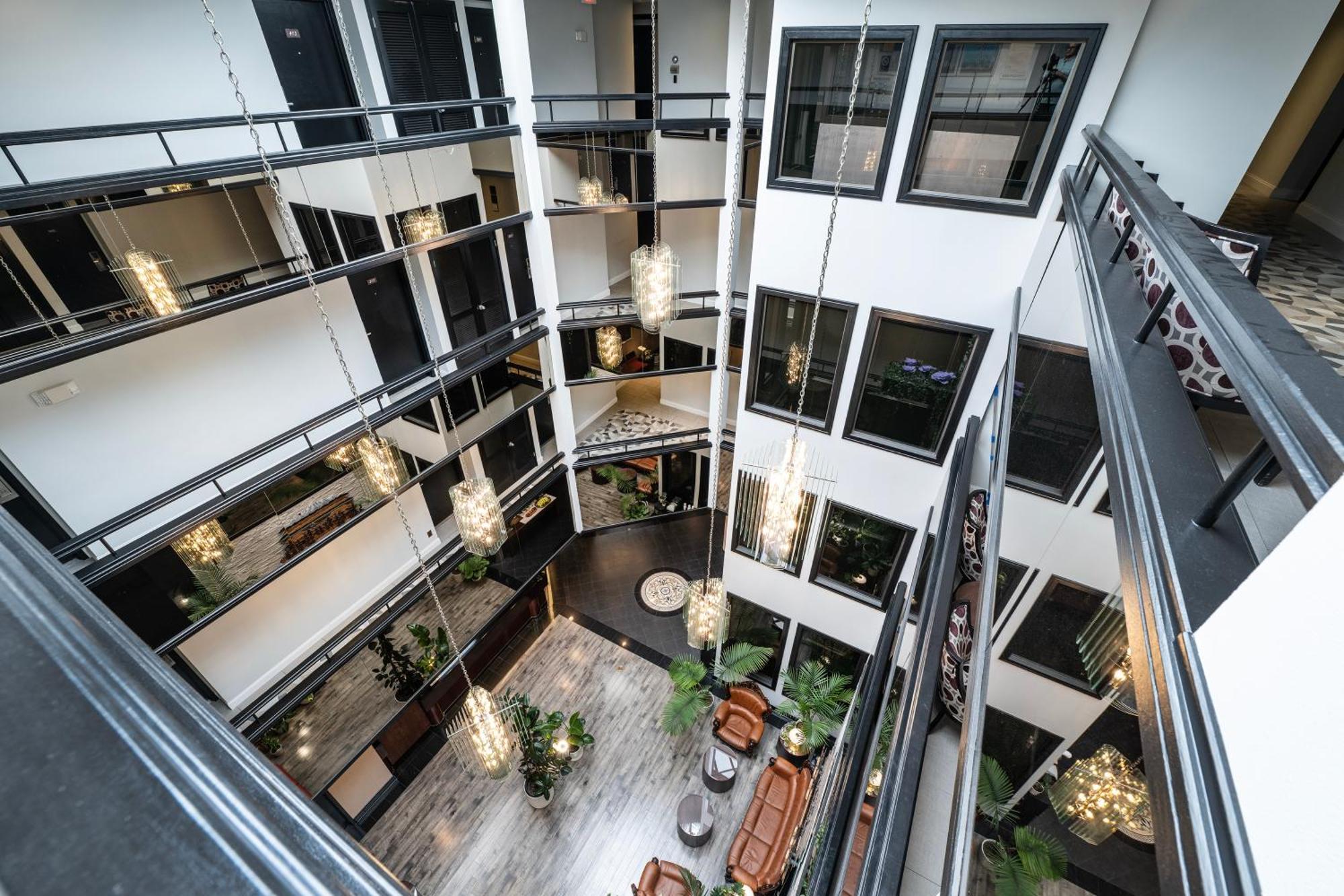 Hotel International Lynnwood Exterior photo