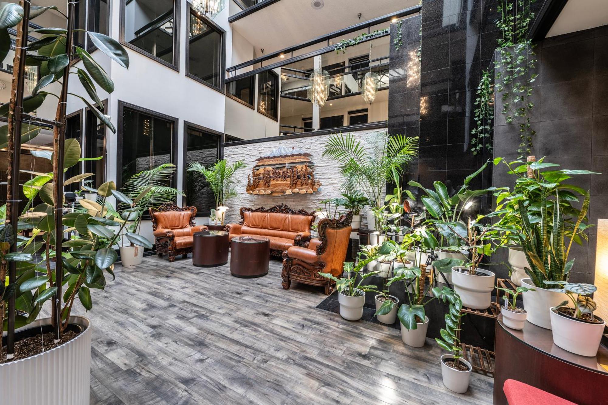 Hotel International Lynnwood Exterior photo